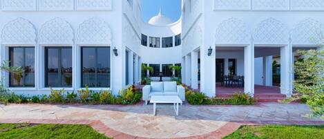 Grand Villa, 6 Bedrooms, Private Pool, Beach View | Exterior