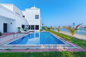 Villa Grand, 6 habitaciones, alberca privada, vista a la playa | Alberca | Alberca al aire libre 