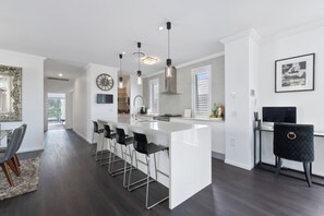 Private kitchen - Balmoral House Retreat (Balmoral)