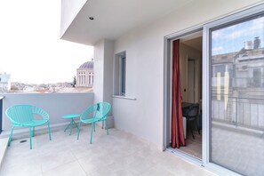 Lanai - ABOV Acropolis (Athens)