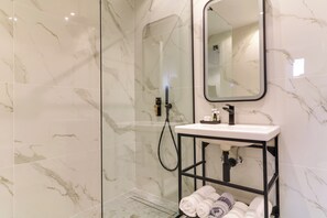 Bathroom - ABOV Acropolis (Athens)