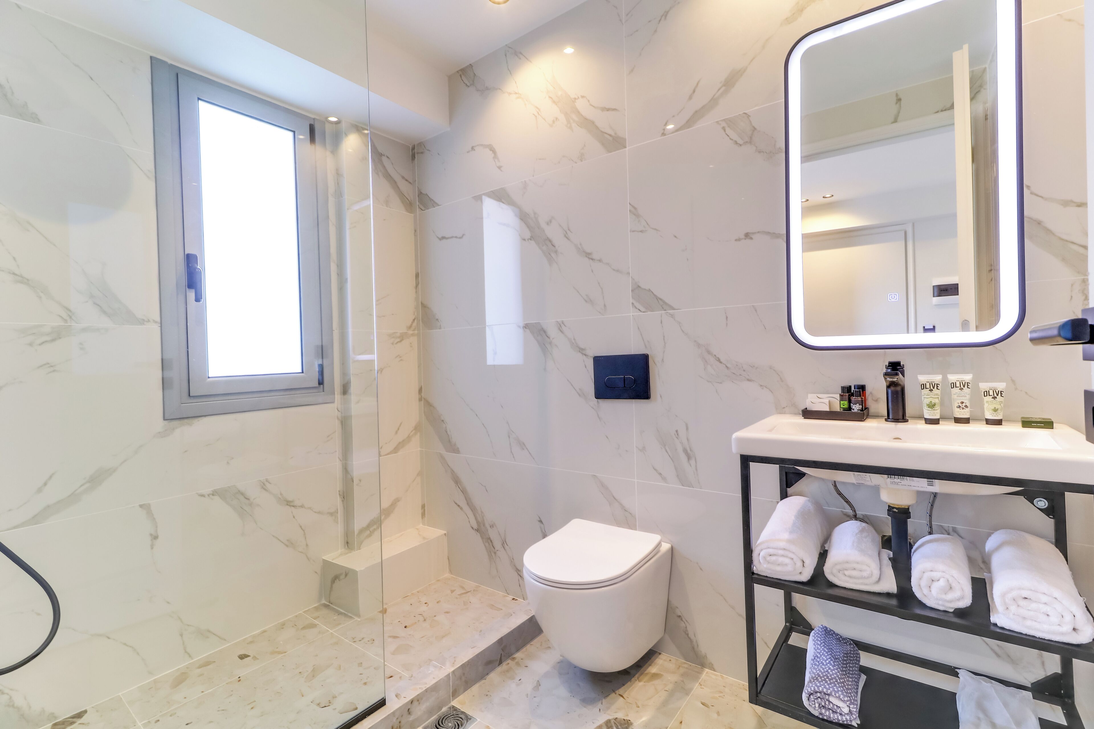 Foto - ABOV Acropolis