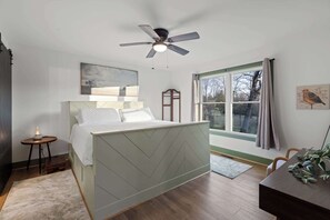 5 chambres, fer et planche à repasser, Wi-Fi, draps fournis