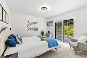 3 habitaciones, escritorio, tabla de planchar con plancha y wifi gratis 