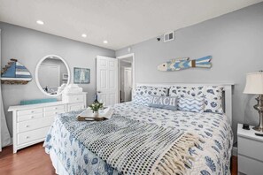 2 bedrooms, iron/ironing board, free WiFi