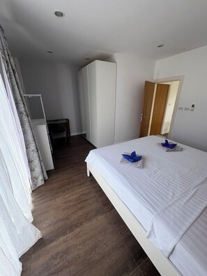 Townhome, 2 Bedrooms, Kitchen