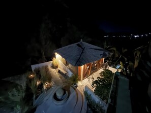 Massages aux pierres chaudes, massages des tissus profonds