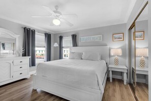 5 bedrooms, iron/ironing board, WiFi, bed sheets