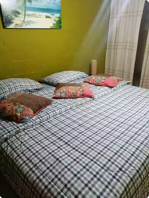3 dormitorios, tabla de planchar con plancha, wifi gratis y ropa de cama