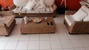 Smart TV, table football, ping pong, video library