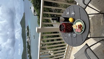 Kondominium, 1 kamar tidur | Tempat makan outdoor