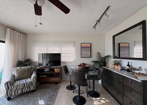 Condo, 1 Bedroom | Living area
