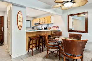 Condo, 2 Bedrooms | Dining - Big Island Royal Kahili A404 2 Bedroom Condo (Kailua-Kona)