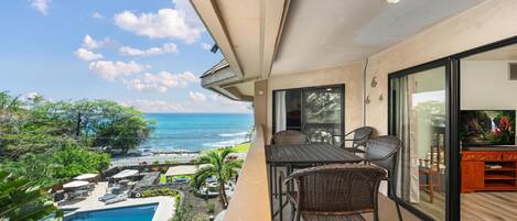 Condo, 2 Bedrooms | Outdoor dining