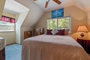 4 多间卧室、旅行婴儿床、WiFi、床单