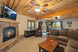 TV, fireplace, offices