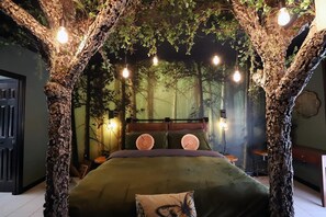 6 habitaciones, escritorio y tabla de planchar con plancha 