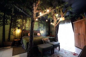 6 bedrooms, desk, iron/ironing board, travel cot - Waterfront Wizarding Near Universal's Harry Potter (Kissimmee)