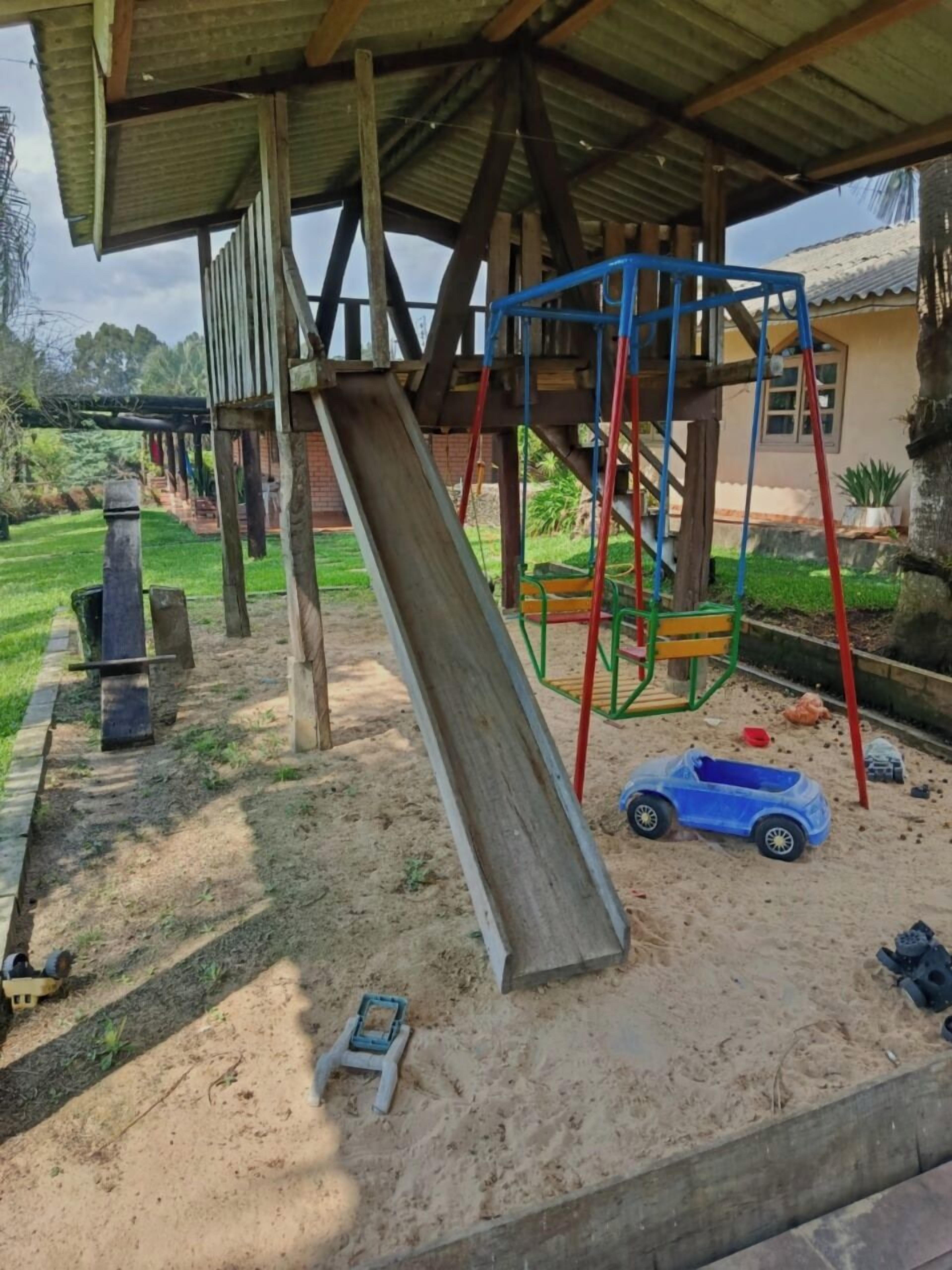 Children's play area - outdoor