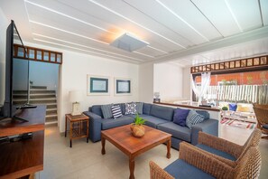 Casa luxo, 4 quartos, ar-condicionado | Área de estar