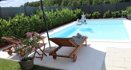 Country house Anton in Croatia - stylish vacation home with pool for up to 10 guests!