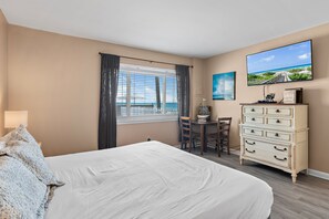 1 bedroom, iron/ironing board, free WiFi, bed sheets - ⭐GULF FRONT-Private Deck-Beach Chair Service-GULF FRONT-Capri by the Gulf 108 -B (Destin)