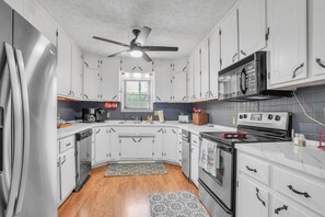 Microwave, oven, stovetop, dishwasher