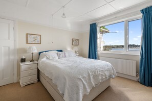 3 chambres, fer et planche à repasser, Wi-Fi gratuit