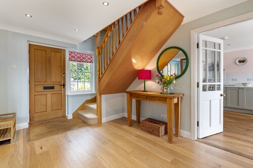 Trenaton, large 2 storey home with parking and Estuary views in Padstow