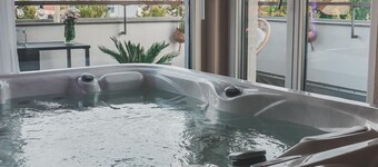 KT Estates Resort Spa Frankfurt