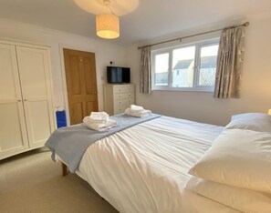 2 Schlafzimmer, Bügeleisen/Bügelbrett, kostenloses WLAN, Bettwäsche