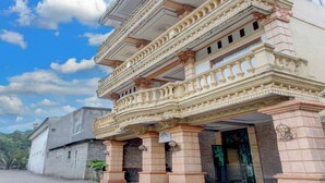 Mặt tiền nơi lưu trú