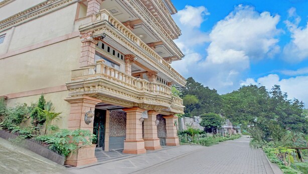 Mặt tiền nơi lưu trú