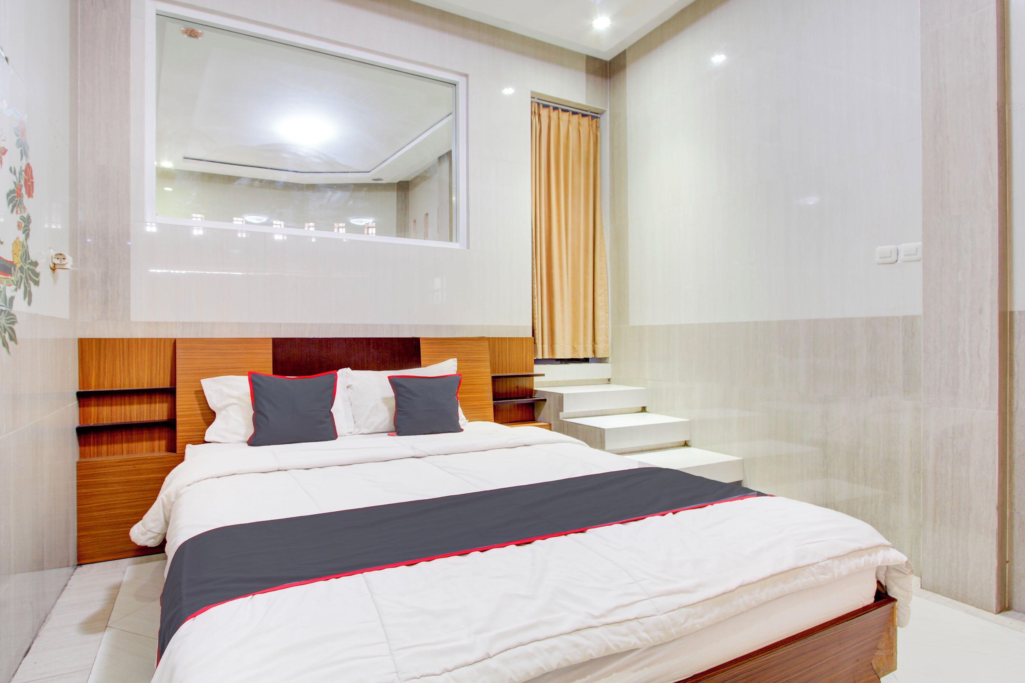 Deluxe Double Room | Free WiFi, bed sheets