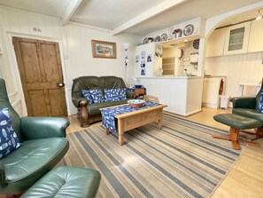 Télévision, lecteur de DVD, chaîne hi-fi