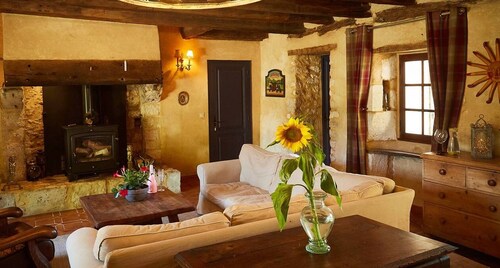 Farmhouse paradise with meadows, forests, animals