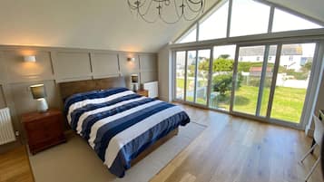 5 Schlafzimmer, Bügeleisen/Bügelbrett, kostenloses WLAN, Bettwäsche