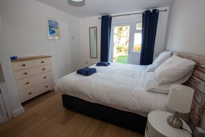 4 Schlafzimmer, Bügeleisen/Bügelbrett, kostenloses WLAN, Bettwäsche