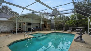 Pool - Spacious Retreat w/ Private Pool, Spa, Fireplace + Attraction Tickets! (Santa Rosa Beach)