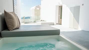 Standard Suite, Hot Tub, Sea View | 1 bedroom, in-room safe, iron/ironing board, free WiFi