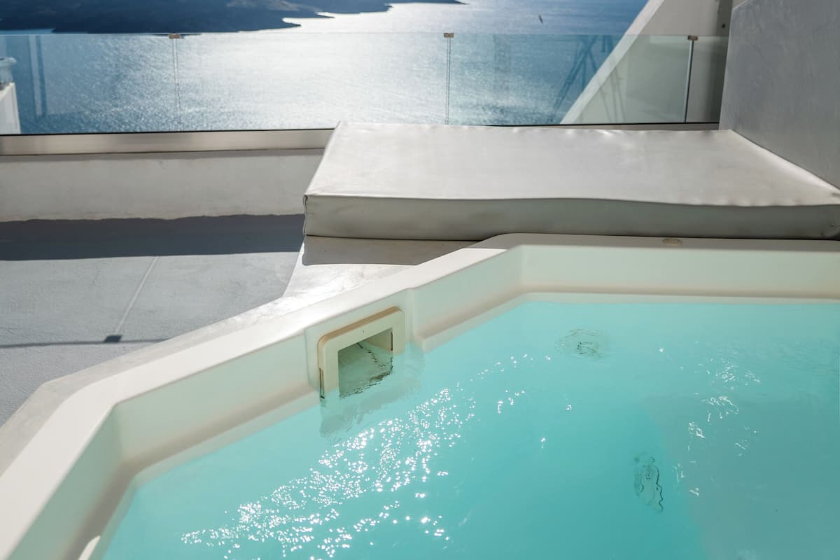 Superior Suite, Hot Tub, Sea View