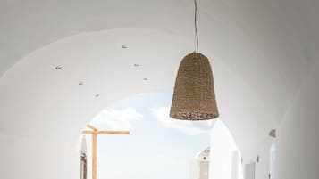 Familien-Suite, Whirlpool, Meerblick | 1 Schlafzimmer, Zimmersafe, Bügeleisen/Bügelbrett, kostenloses WLAN