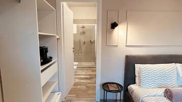 1 camera, una scrivania, Wi-Fi gratuito, lenzuola