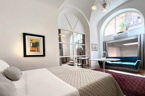 3 chambres, fer et planche à repasser, Wi-Fi gratuit, draps fournis