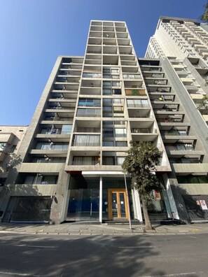 Apartment | 1 bedroom - Loft Panoramic Home Office Laundry Pool Wifi (Santiago)
