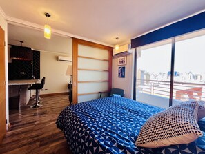 1 bedroom - Urban Artistic Providencia A C Gym Laundry Pool Wifi (Santiago)