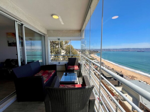 Apartment | 2 bedrooms - Luminous Bellavista Sector 5 Laundry Parking Wifi (Vina del Mar)