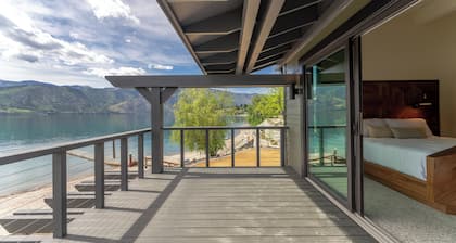 Waterfont Luxury- Yacinde B4