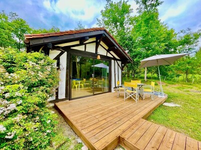 Little Landes house in the heart of the forest