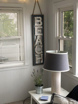 Interior - Charming 2-bedroom beachfront cottage with AC, WiFi in East Haven (East Haven)